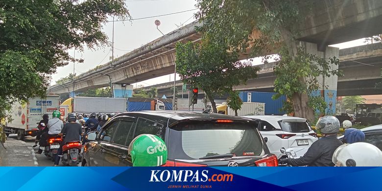 Lampu Merah Daan Mogot 250 Detik Bikin Macet Sepanjang 1 Kilometer
