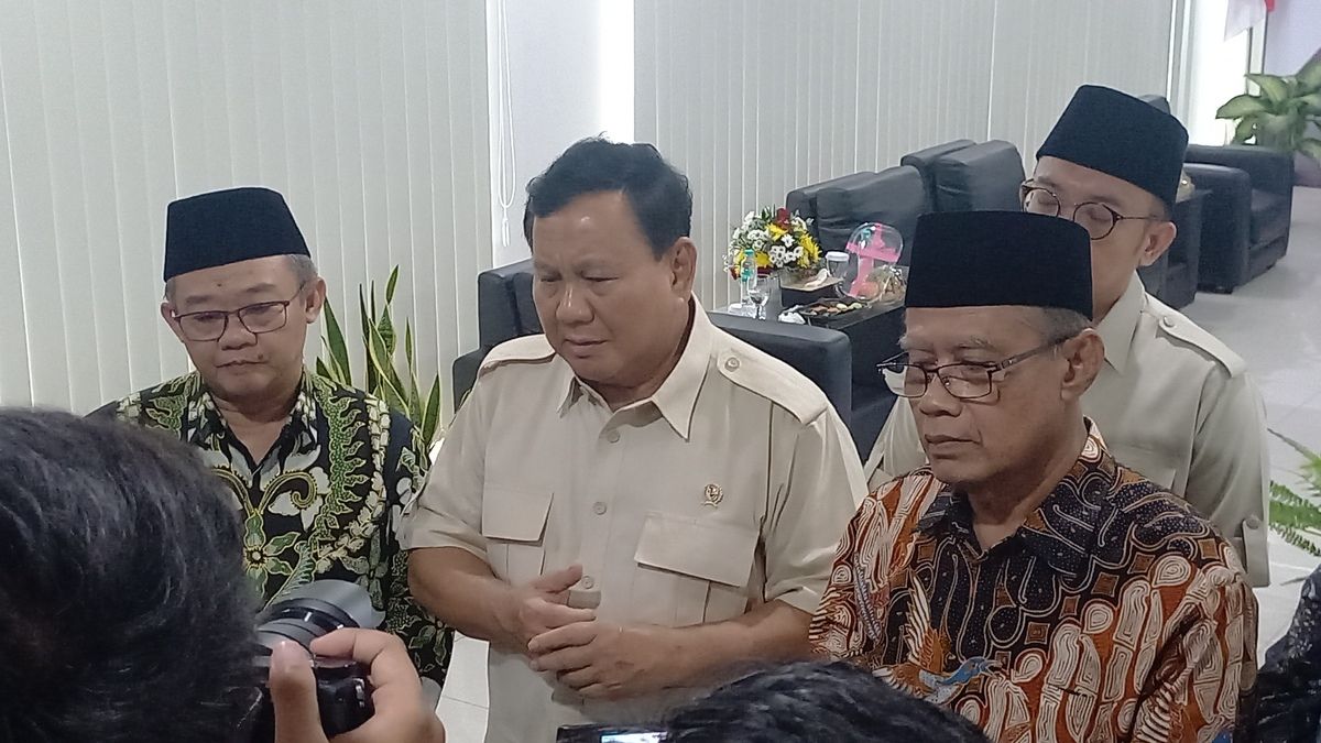 Prabowo Sowan ke Ketum PP Muhammadiyah di Universitas Ahmad Dahlan, Cek Laboratorium Rudal
