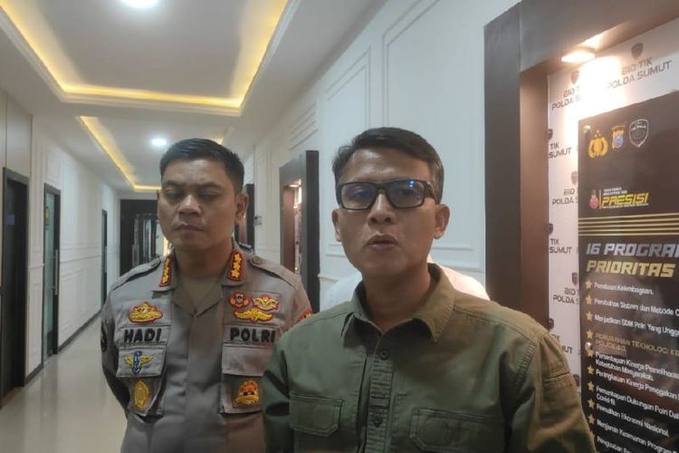  Direktur Reskrimum Polda Sumut Kombes Pol Sumaryono (kanan) memberikan keterangan di Medan, Sumatera Utara, Kamis (21/3/2024).
