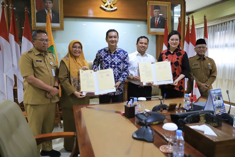 Bupati Poso kunjungi dan apresiasi kinerja Walkot Tangerang.