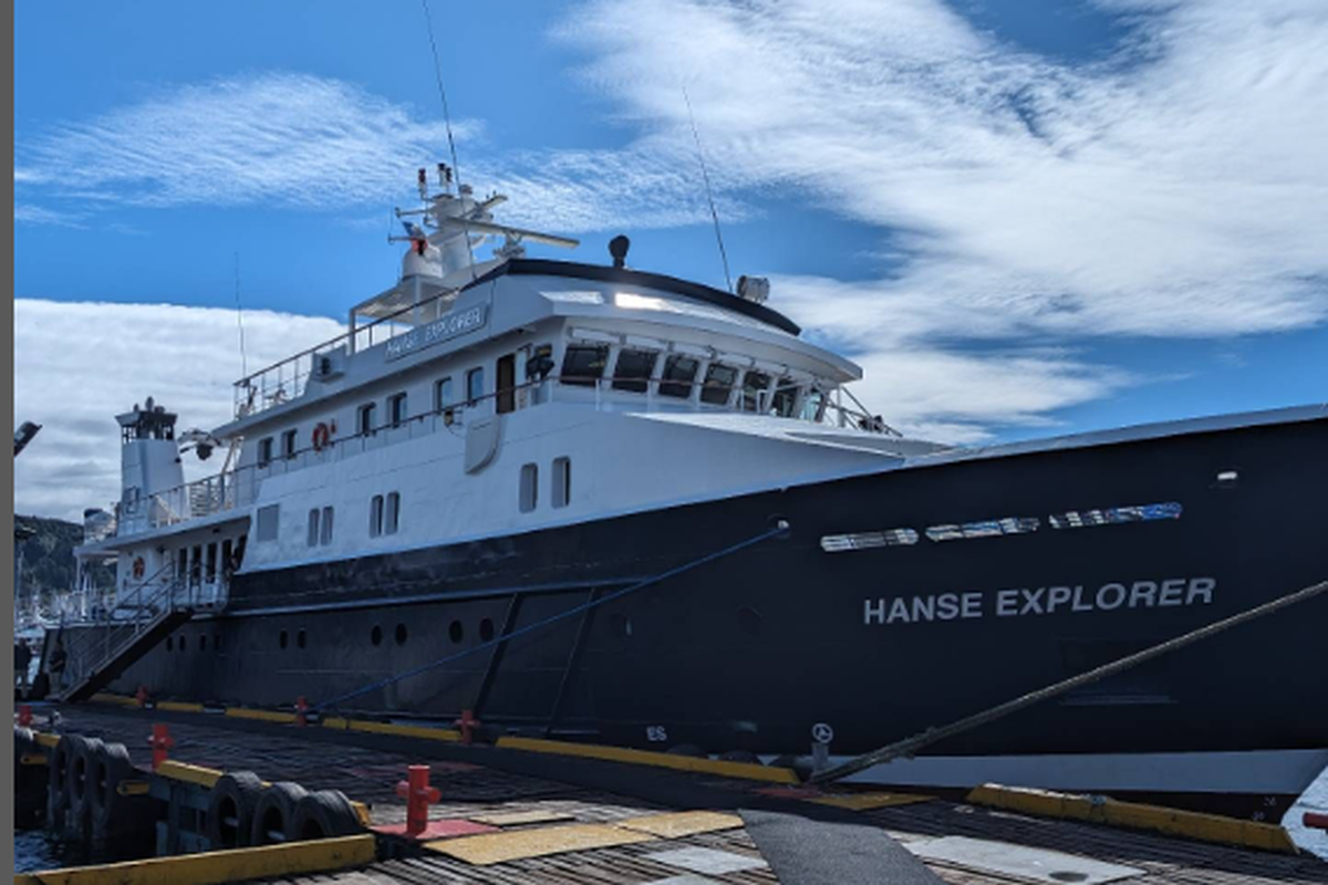 Penampakan Hanse Explorer, kapal yang digunakan Chris Brown dan anaknya untuk mencapai Point Nemo