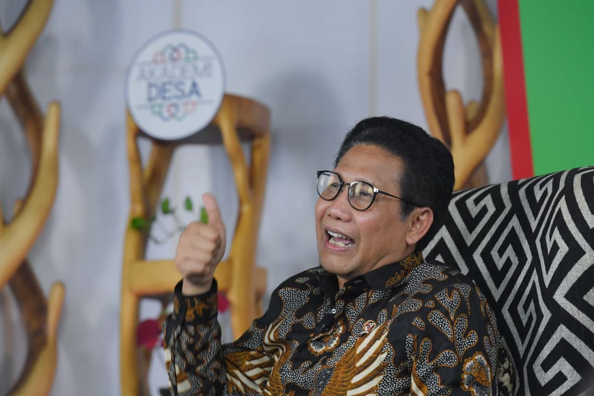 Mendes PDTT Abdul Halim Iskandar saat membawakan kuliah desa di Akademi Desa yang bertajuk arah dan kebijakan pembangunan desa secara virtual, Kamis (24/6/2021).


