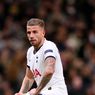 Aksi Terpuji Bek Tottenham Hotspurs Lawan Virus Corona