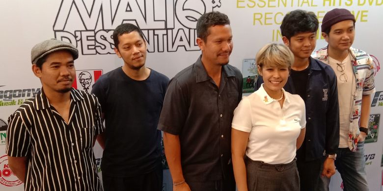 MALIQ & DEssentials dalam jumpa pers di Kemang Raya, Jakarta Selatan, Rabu (11/9/2019).
