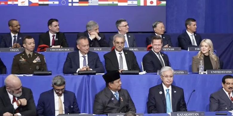 Menurut pengumuman Donald Trump, sejumlah negara anggota Board of Peace berkomitmen memberi 7 miliar dollar AS (sekitar Rp 118 triliun) untuk membangun kembali Gaza.