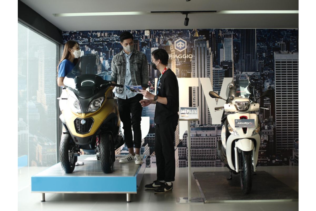  Gaia Moto Antasari menawarkan konsep premium untuk memanjakan pengunjung ketika memilih kendaraan impian. 