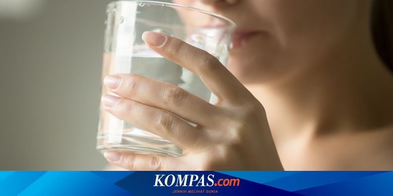 Rasakan 5 Manfaat Tak Terduga Berkat Minum Air Hangat Halaman All Kompas Com