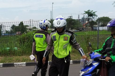 Lagi, Pengemudi Sepeda Motor Terobos Jalur Transjakarta Terjaring Razia
