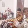 Mbah Chulaeli Menangis, Petugas Haji Siapkan Oleh-oleh untuk Keluarganya