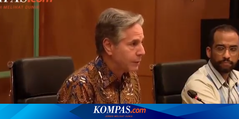 Makna dan Filosofi Batik Motif Semen Rama yang Dipakai Menlu AS di EAS
