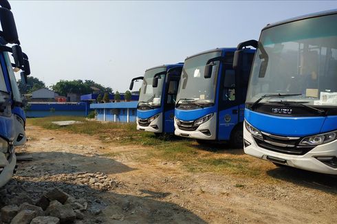 [BERITA FOTO]: Menengok Bus Transpatriot Mangkrak di Bekasi