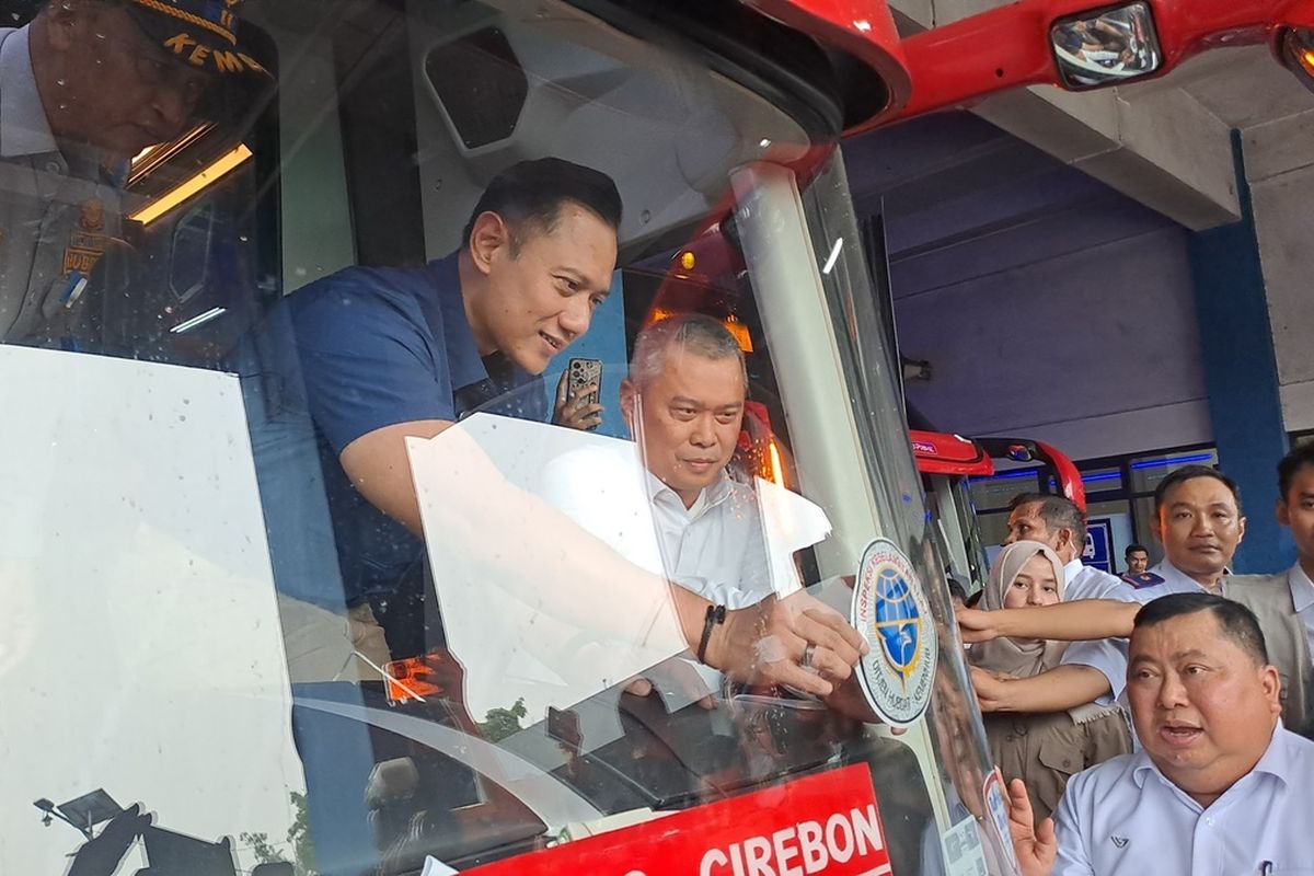 Ramp Check di Terminal Tirtonadi, Menko AHY dan Menhub Dudy Pastikan Keamanan Bus Jelang Nataru