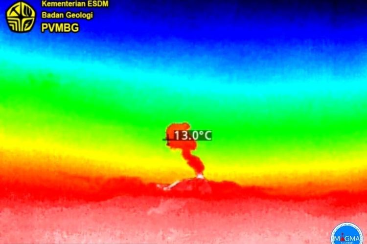 Gunung Ibu di Halmahera Barat Erupsi, Kolom Abu Capai 800 Meter