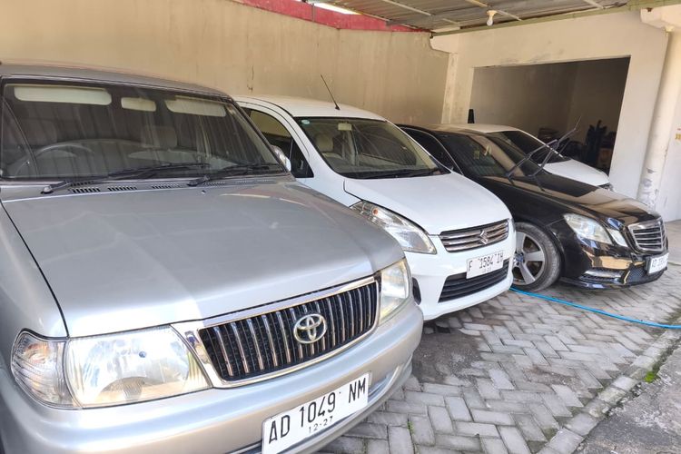 Mobil bekas di Bathara Motor Solo