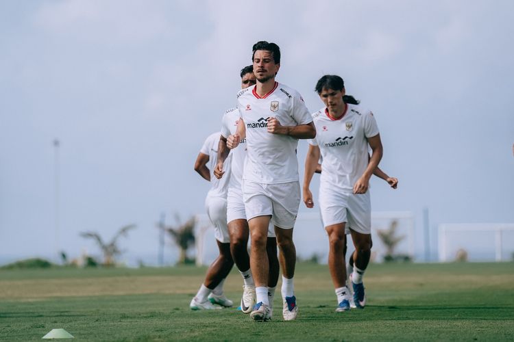 Thom Haye Telusuri Sejarah Timnas Indonesia di Piala AFF