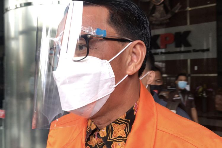 Gubernur Sulawesi Selatan (Sulsel) nonaktif Nurdin Abdullah dituntut 6 tahun penjara dan denda Rp 500 juta pada sidang tuntuan, Senin (15/11/2021)