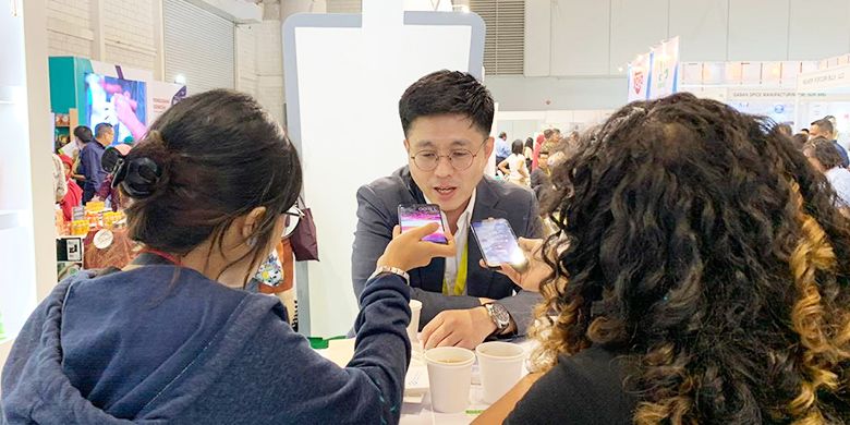 Managing Director SUHYUP Lee Dong Jun saat diwawancarai di SIAL InterFood 2019 di Jiexpo Kemayoran, Jakarta.