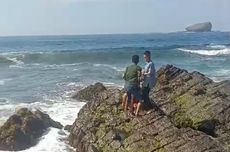 Viral, Video Detik-detik Warga Jember Hendak Lompat ke Bebatuan Pantai Watu Ulo