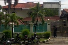 KPK Geledah Rumah Ketua DPRD Bangkalan di Surabaya