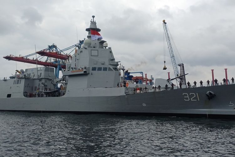 KRI Prabu Siliwangi-321 Bersandar di Tanjung Priok, Resmi Diserahkan ke TNI AL 