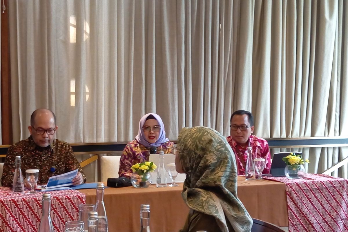 BI: Jakarta Deflasi -0,06 Persen, Harga Bawang Merah Turun, tapi Cabai Rawit Meroket