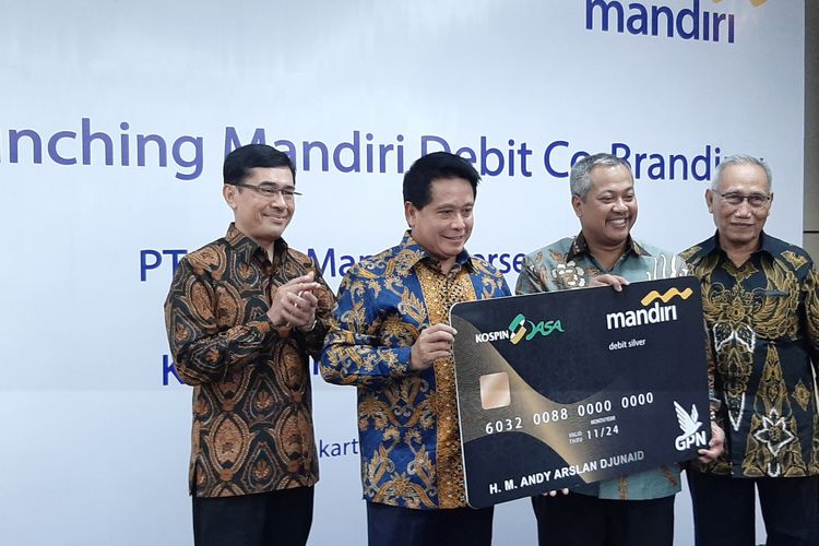 Kerja sama penerbitan kartu debit co-branding Bank Mandiri dan Kospin Jasa, Kamis (3/10/2019).