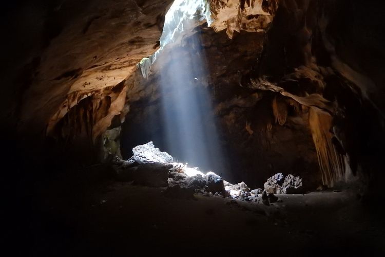 Salah satu gua di kawasan Karts Bukit Bulan, Sarolangun, Jambi