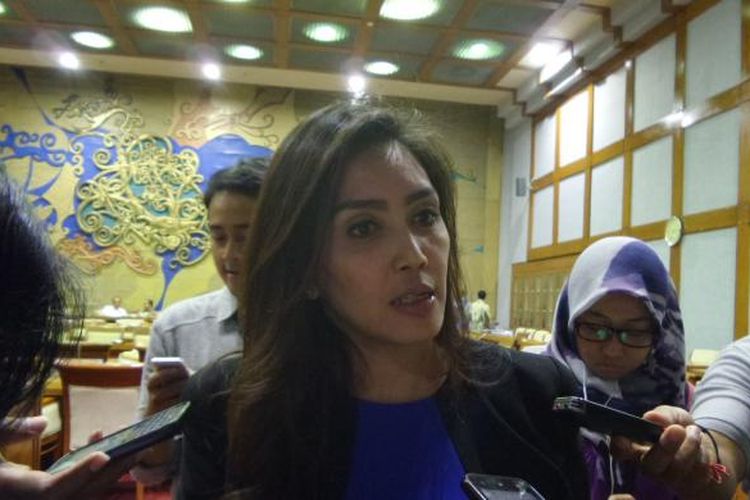 Anggota Komis VI DPR Rieke Diah Pitaloka di Kompleka Parlemen, Senayan, Jakarta, Rabu (18/5/2016)