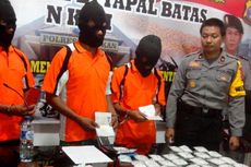 Simpan 52 Bal Sabu di Bawah Kasur, WNI dan Warga Malaysia Ditangkap