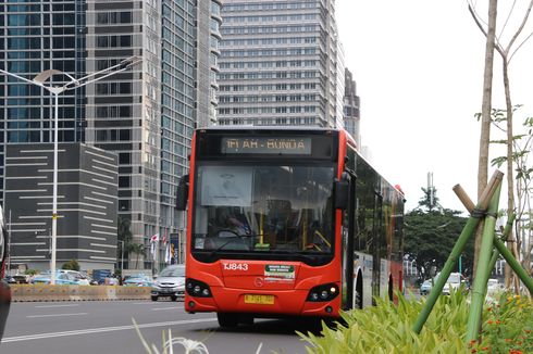 Transjakarta Rute Pulogadung-Wali Kota Jakut Dihentikan Sementara