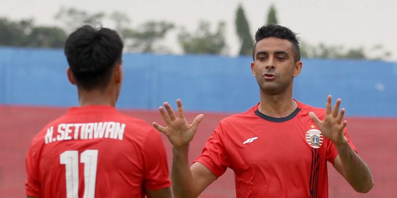 Bek Naturalisasi Persija Hanya Butuh Waktu 2 Bulan Hafalkan Indonesia Raya Halaman All Kompas Com Bek Naturalisasi Persija Hanya Butuh Waktu 2 Bulan Hafalkan Indonesia Raya Halaman All Kompas Com