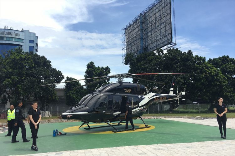 PT Whitesky Aviation meluncurkan helikopter yang bisa menjadi moda transportasi antar kota yakni Helicity, di Wisma Aldiron, Pancoran, Jakarta Selatan, Senin (4/12/2017).