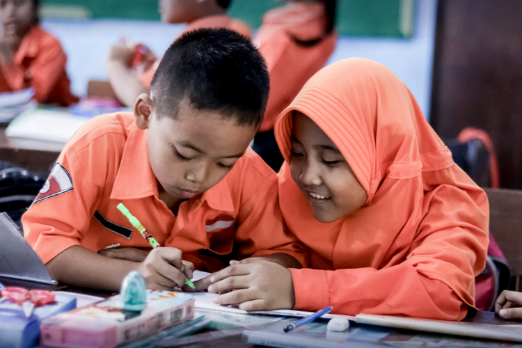 Foto pada laman utama laporan dari Bank Dunia 2020 bertajuk Janji Pendidikan di Indonesia.