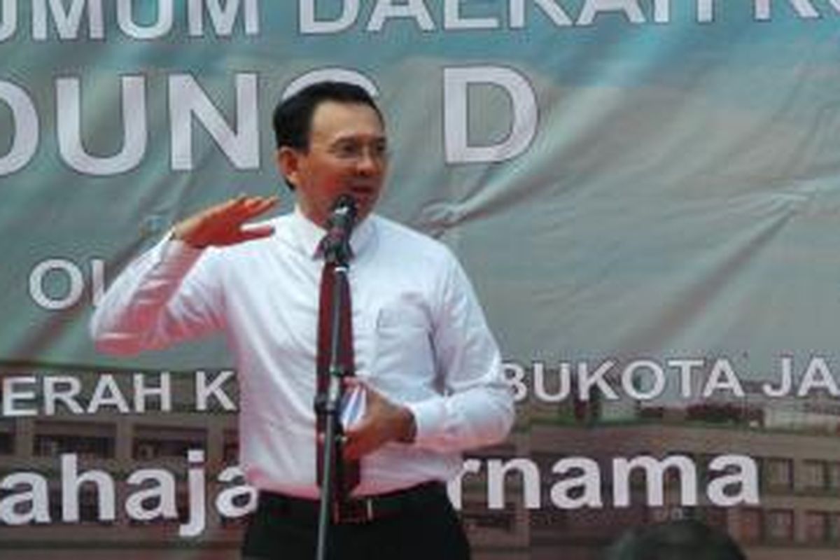 Gubernur DKI Jakarta Basuki Tjahaja Purnama saat meresmikan gedung Blok D RSUD Koja, Jakarta Utara, Selasa (10/11/2015).