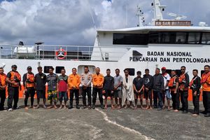 KLM Tanjung Bara Tenggelam di Maluku, 8 ABK Diselamatkan Kapal Yacht Asal Selandia Baru
