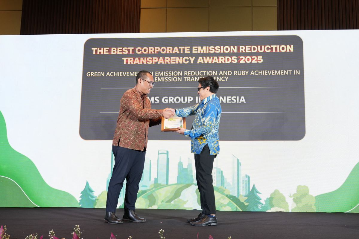 MMS Group Indonesia (MMSGI) meraih penghargaan kategori Ruby dan Green pada ajang The Best Corporate Transparency and Emission Reduction Award 2025 yang digelar di Hotel Sultan, Jakarta, Selasa (29/4/2025).