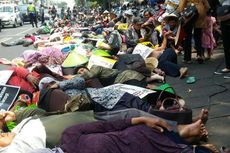 Tolak Pembangunan Bandara, Ratusan Petani Tidur di Jalan Malioboro