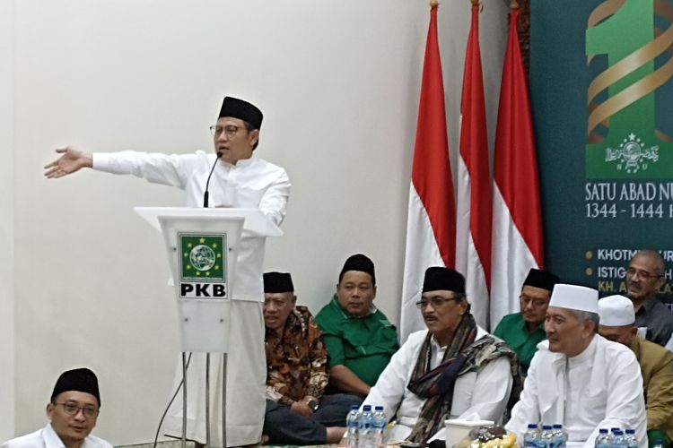 Ketua Umum PKB Muhaimin Iskandar dalam sambutannya pada peringatan 1 abad Nahdlatul Ulama (NU) di kantor DPP PKB, Jakarta Pusat, Minggu (5/2/2023). Ia berharap partainya menjadi kekuatan politik NU.