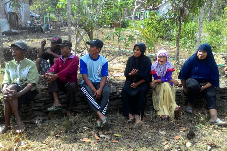 warga Kulon Progo, DIY, berharap uluran tangan pemerintah untuk memenuhi kebutuhan air sehari-hari saat musim kemarau melanda, Rabu (4/7/2018).
