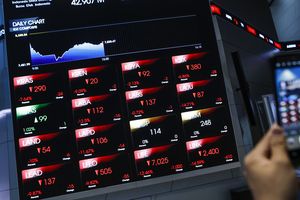 Dibuka Menguat, IHSG Berbalik Tergelincir ke Zona Merah