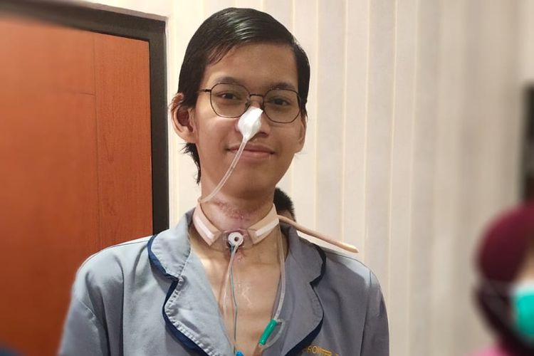 Korban Kabel FO, Sultan Rifat Alfatih Berulang Tahun Ke-21 di Rumah Sakit