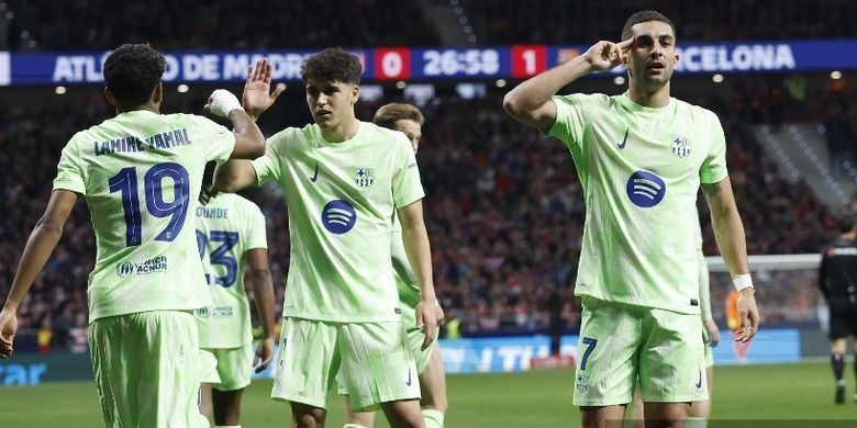 Ferran Torres merayakan gol dalam laga leg kedua semifinal Copa del Rey 2024-2025 antara Atletico Madrid vs Barcelona yang dilangsungkan di Stadion Metropolitano, Rabu (2/4/2025) atau Kamis dini hari WIB.. (Photo by Pierre-Philippe MARCOU / AFP)