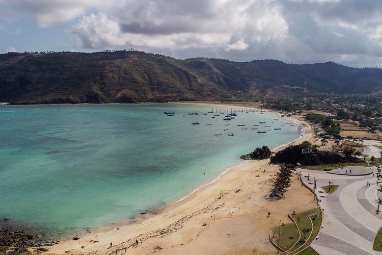 Kawasan pariwisata Kuta Mandalika di Nusa Tenggara Barat