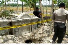 Dua Makam Warga Tionghoa di Bojonegoro Dibongkar, Apa yang Diincar Pelaku?