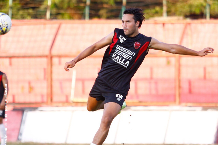 PSM Makassar pada Sabtu (7/9/2019) mengumumkan keberhasilan mereka merekrut Ezra Walian.
