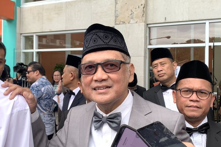Menteri Haji dan Umrah (Menhaj) Irfan Yusuf atau Gus Irfan saat ditemui di Asrama Haji Jakarta, Pondok Gede, Jakarta Timur, Kamis (8/1/2026).