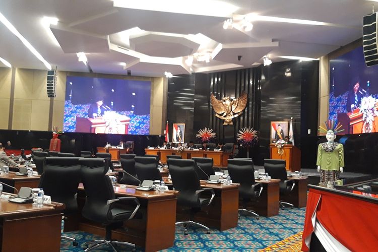 Sederet Hak Anggota Dprd Dki Jakarta 2019 2024 Gaji Ratusan Juta Hingga Pin Emas Halaman All Kompas Com