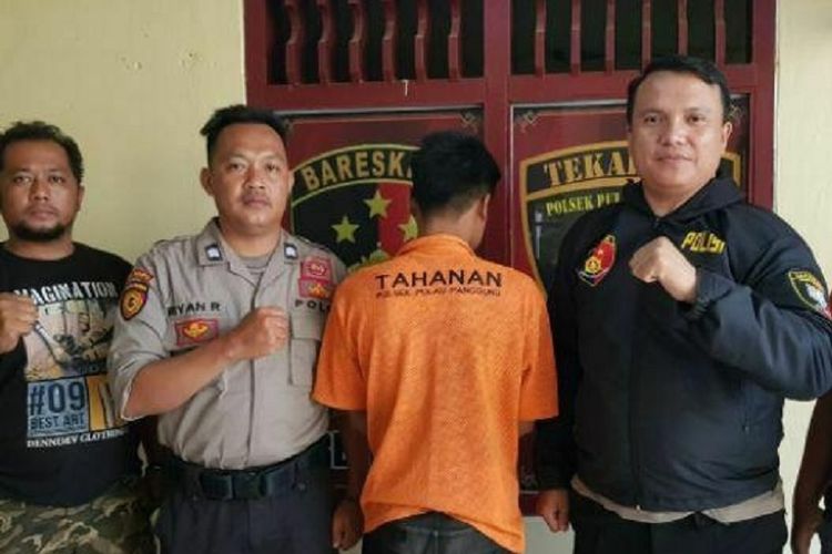 Polsek Pulau Panggung menangkap pelaku pembegalan, Nanda (25) warga Tanggamus, Senin (26/8/2019) dini hari. Pelaku membegal temannya sendiri, Sabar Sianturi (29) saat diantarkan mudik ke kampung halaman.