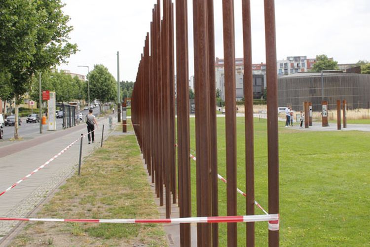 Sisa-sisa Tembok Berlin di Jerman, Rabu (21/6/2018), memiliki daya tarik menyedot wisatawan.