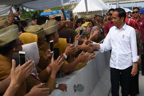 Presiden Jokowi: Gaji PNS Naik Awal April, Sekaligus Gaji Ke-13 dan Ke-14